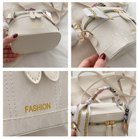 Nouveauté 2026 : Mini sacs seau avec pendentif pour femme, sacs à main tendance pour femme, sacs à bandoulière mignons pour filles