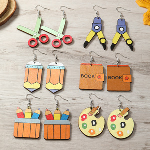Adorno Colgante de Madera para Pintar, Decoración para Aula, Reloj, Pizarra, Lápiz, Libro, Crayón, Tijera, Regla - Product Image 6