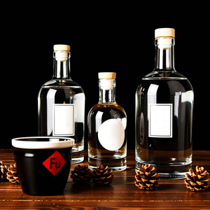 Solent Custom 375ml 500ml 700ml 750ml Botella <span class=keywords><strong>de</strong></span> licor <span class=keywords><strong>de</strong></span> vidrio transparente para Vodka Whisky Gin Rum Tequila Spirits Wine Brandy con corcho - Product Image 1