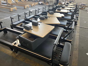 Máquina de Pilates Portátil de Aleación de Aluminio Negra con Pedales y Resortes Resistentes para Entrenamiento Físico, Venta al por Mayor - Product Image 6