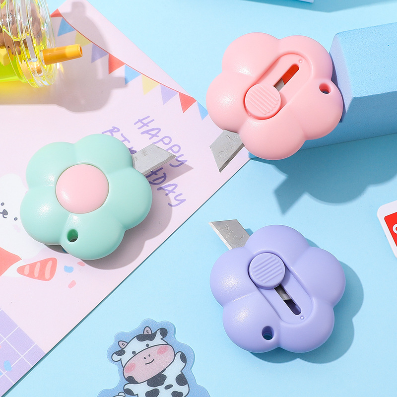 Оптовая продажа, многоцветный Мини-нож для нарезки бумаги