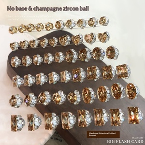 Paso Sico Bijou d'ongle couleur champagne sans base, pavé de zircons, cœur scintillant pour accessoires d'ongles en forme de boule - Product Image 4