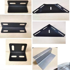 Support triangulaire en fer forgé thermolaqué de 5 mm d'épaisseur pour applications au sol - Product Image 4
