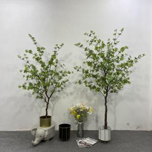Planta colgante de Enkianthus artificial con maceta blanca minimalista, árbol colgante de imitación para sala de estar, oficina, dormitorio - Product Image 1