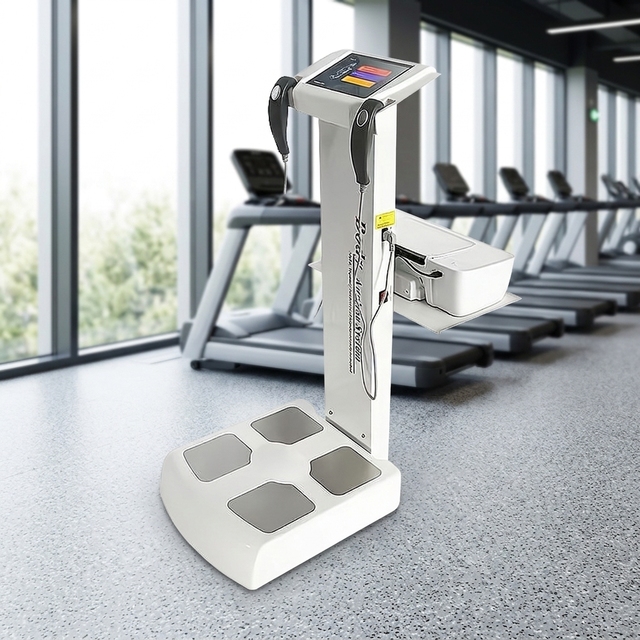 2026 Standing Vertical Full-Body 3D Scanner Touchscreen ABS Material EU/US Plug for Beauty Centers Home Use