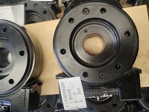 SE5 Aksesori sistem pelacakan tenaga surya, Motor hidrolik & listrik 24V DC Slewing <span class=keywords><strong>Drive</strong></span> <span class=keywords><strong>Gear</strong></span> Box 5 "Rotary <span class=keywords><strong>Drive</strong></span> Solar - Product Image 2