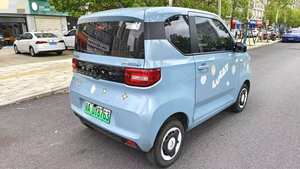 Voiture d'occasion Wuling 2021 Hongguang MINI EV Macaron Fashion Edition, mini-voiture électrique automatique, écologique et très rentable - Product Image 6