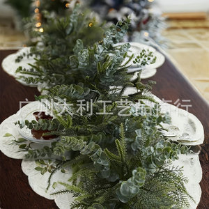 Guirlande de Noël en rotin artificiel 1,8 m, fleurs en soie vertes, décoration murale style naturel pour mariage et maison - Product Image 4