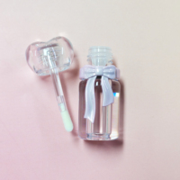 Emballage cosmétique, nouveau design mignon en forme de cœur, design nœud papillon, matériau AS PETG, tube pour gloss à lèvres, gloss à lèvres pour le maquillage