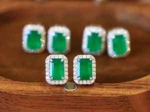 Xinfly Hot Sale 18K Real Gold 1.20ct Natural <b>Emerald</b> 0.20ct <b>Stud</b> Earrings Vivid Green Au750 Fine Daily Jewelry GRC Certificate - Product Image 4