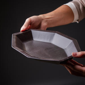 Plato de Estilo Japonés para el Hogar o Restaurante, de Lujo Ligero, en Blanco Mate y Negro, para Alimentos, Accesorios de Hostelería, Artesanía - Product Image 3