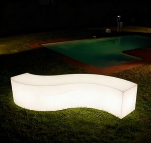 كراسي طاولة مكعبة حديثة LED للبيع بالجملة أثاث بار بلاستيكي للحفلات الخارجية وفنادق تناول الطعام وحدائق للمدرسة وغرفة المعيشة - Product Image 1