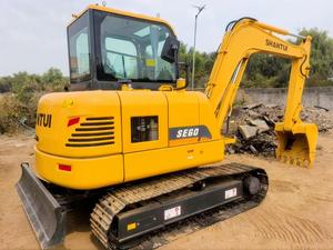 Miniexcavadora Shandong SHANTUI SE60 de 6 Toneladas con Motor, Bomba Hidráulica y Accesorios Incluidos - Product Image 6