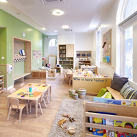 Ensemble table et chaise d'étude Montessori en bois avec armoire de rangement pour la maternelle et la crèche