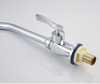 Robinet de cuisine moderne haut de gamme en alliage de zinc, eau froide uniquement, finition chromée, montage sur plan, poignée unique, rotation à 360 degrés, facile à utiliser