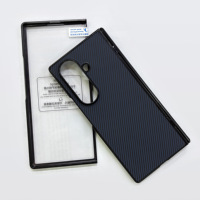 Funda de Cuero PU para Samsung Galaxy Z Fold 7 6 5 W25 con Textura de Fibra de Carbono, Protección de Bisagra y Cristal Templado