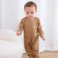 Conjunto de Mameluco Personalizado 100% Algodón Orgánico Suave para Bebé, Mameluco de Manga Larga, Body para Recién Nacido CHOCHO SAMA con Botones a Presión