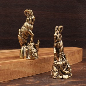 Adorno de Latón con Forma de Cabeza de Carpa, Decoración Feng Shui para el Hogar, Sala de Estar, Figura Decorativa de Forma Irregular, Paquete Individual - Product Image 2