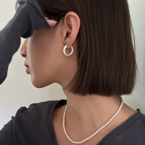 YIER 韓国ヴィンテージマットつや消し幾何学模様フープイヤリング女性絶妙なハイエンド銅合金 925 シルバー耳ポスト多用途 - Product Image 4