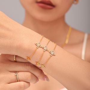 Collar de Acero Inoxidable con Baño de Oro y Circonitas, Joyería Fina con Colgante Delicado, Set de Collar y Pulsera para Fiesta - Product Image 3