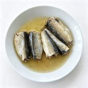 <span class=keywords><strong>Sardinas</strong></span> Enlatadas <span class=keywords><strong>en</strong></span> <span class=keywords><strong>Aceite</strong></span> Vegetal 285g, Fabricante Chino, Etiqueta Privada Personalizada - Product Image 1