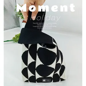 Custom Design Small Crochet Knitted Handbag Fashion Cute Ladies Shoulder Knitted Knot Tote Bag Women Wristlets