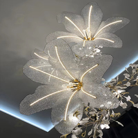 Lustre en verre floral de luxe, lampe suspendue LED personnalisée en forme de feuille de Ginkgo pour hall d'hôtel, plafond haut, villa, escalier, projet d'éclairage