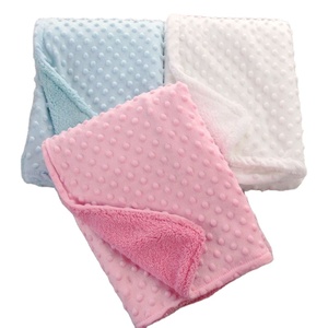 Couverture chaude en molleton de velours micro à pois en relief pour la sécurité psychologique de Bady - Product Image 2