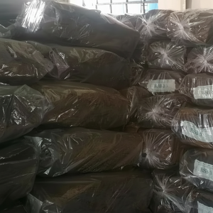 Hojas acanaladas ahumadas RSS1 de caucho natural de alta calidad controladas en Vietnam Hecho en Vietnam - Product Image 1