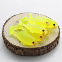 Leurre de pêche souple en PVC imprimé jaune/blanc de 4,6 cm/2 g avec queue en T pour poissons d'eau salée et marlin
