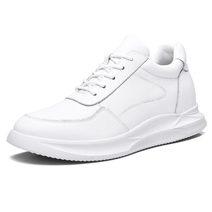 Baskets en cuir blanc avec semelles épaisses hommes chaussures en plein air <span class=keywords><strong>chaussure</strong></span> formelle <span class=keywords><strong>Invisible</strong></span> hauteur intérieure augmentant chaussures pour hommes 6/8 CM - Product Image 2