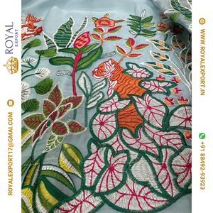 Nouvelle collection de lehenga choli en tissu organza tabby pour les fêtes, avec broderie au fil - Product Image 5