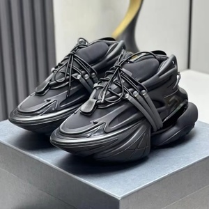 Chaussures de sport tendance pour hommes, de haute qualité, style licorne, pour le basketball et le skateboard, avec empeigne en mesh et cuir véritable. - Product Image 1