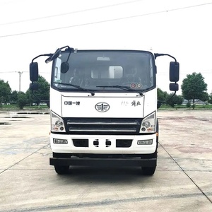 Camion distributeur d'asphalte FAW 8m³, largeur de pulvérisation 4,5m, Euro 2, camion épandeur de bitume avec brûleur - Product Image 2