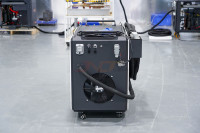 Machine de nettoyage au laser pulsé 1000W, source laser Raycus, câble fibre optique de 15m pour l'élimination de la peinture, de la rouille et des couches d'oxyde sur les moules
