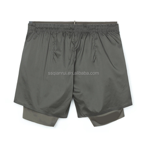 Pantaloncini da Corsa Casual a Doppio Strato per Uomo, Asciugatura Rapida, per Palestra e Corsa, con Logo Personalizzato, Stile Tinta Unita, Produzione di Fabbrica - Product Image 2