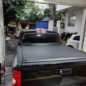 Cubierta Tonneau impermeable resistente al desgaste cubierta dura tapa de rodillo con bloqueo de contraseña para accesorios para Toyota <span class=keywords><strong>tundra</strong></span> <span class=keywords><strong>2023</strong></span> - Product Image 4
