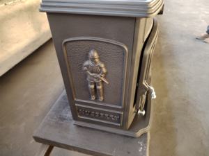 Estufa de Leña Clásica Europea para Interiores, sin Humo, de Hierro Fundido, Chimenea de Fuego Real - Product Image 4