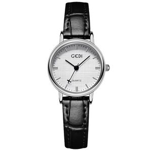 Reloj de alta gama para mujer con textura de tela delicada, esfera de cuarzo, reloj moderno. - Product Image 6