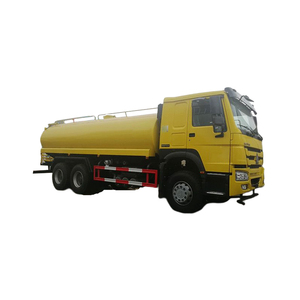 Camions-citernes à eau de 20 000 litres, neufs et d'occasion, camions-citernes à eau Sinotruk Howo à vendre à Dubaï - Product Image 1