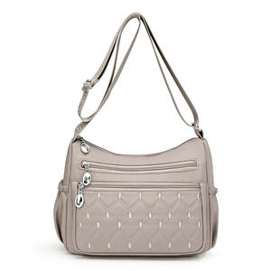 Sac à bandoulière en nylon de grande taille pour femmes, imperméable, léger, décontracté, sac messager pour femmes avec sangle réglable - Product Image 6