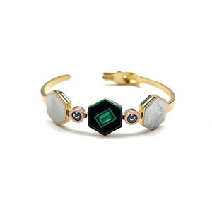 Brazalete de moda en acero inoxidable 316L con baño de oro PVD, diseño hexagonal con piedras verdes y blancas para mujer. - Product Image 2