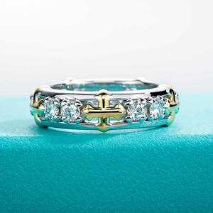 Anello A344 in Oro Bianco con Diamanti, Placcato in Oro 18K, Design a Croce, Diamanti Naturali Taglio Brillante Rotondo, Gioiello Unisex per Cerimonie Religiose - Product Image 2