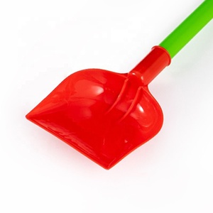 Grandes pelles à neige rouges avec pelle et manche en plastique pour enfants - Vente en gros de pelles à neige en plastique, meilleur cadeau pour les jeux d'<span class=keywords><strong>hiver</strong></span> en extérieur - Product Image 5