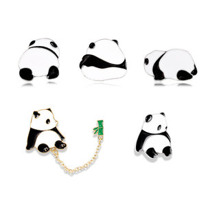 Broche de Panda de estilo chino, bolsa de Animal bonito, insignia, bolsa de ropa, accesorios, cadena de Panda de bambú para mujer, barra, alfiler de corbata, regalo - Product Image 1
