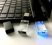 Clé USB en cristal Logo personnalisé Collier Pendentif Clé USB avec boîte pour cadeau de photographie 32 Go 64 Go Clé USB de mariage