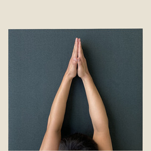 Tapete de Yoga Profesional PRO de 5 mm con Logotipo Personalizado Inspirado en <span class=keywords><strong>Manduka</strong></span>, de Alta Densidad, Ecológico, con Textura de Corteza, Antideslizante - Product Image 4