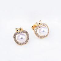 Boucles d'oreilles clous élégantes CM YIM Fashion Jewelry en plaqué or 18 carats avec perles d'imitation et zircons, pour femme, vente en gros