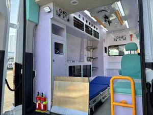 L'<span class=keywords><strong>ambulance</strong></span> tout-terrain Eurocargo à quatre roues motrices de haute qualité est disponible en modes manuel et automatique - Product Image 3