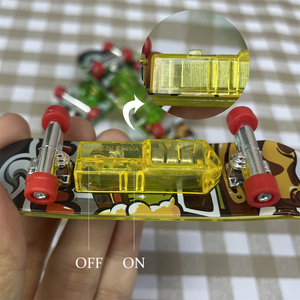 Quà tặng khuyến mãi LED lightup <span class=keywords><strong>Mini</strong></span> Fingerboard công nghệ boong Skate Board đồ chơi ngón tay nhựa ván trượt - Product Image 3